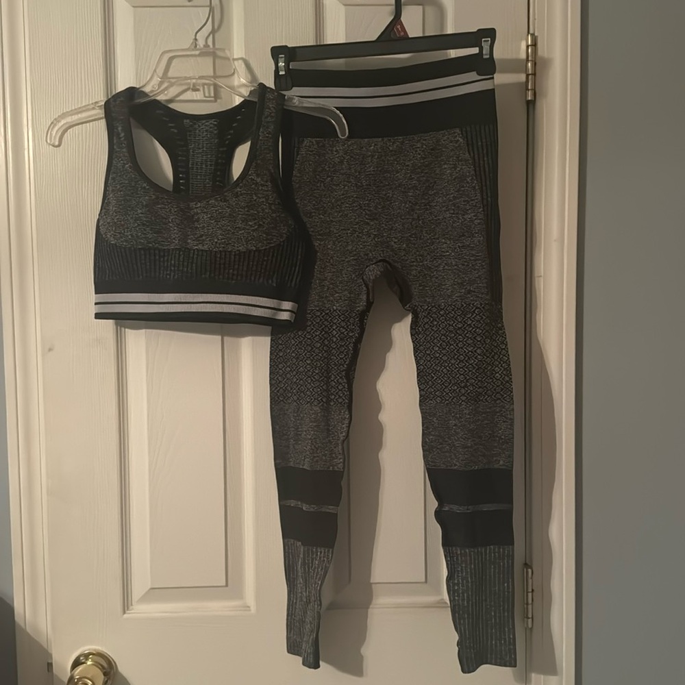 Amazon Workout Set